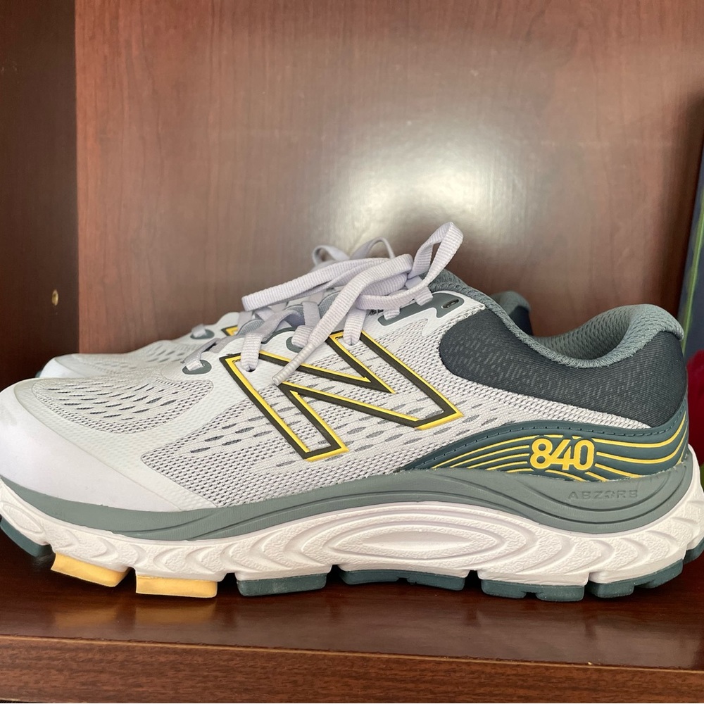 New Balance 840v5